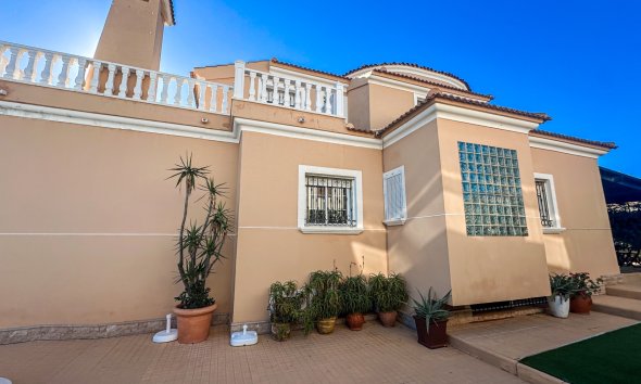 Resale - Villa - La Mata