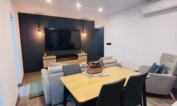 Resale - Terraced house / Townhouse - San Miguel de Salinas - Costa Blanca