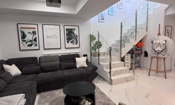 Resale - Villa - Orihuela Costa - Pau 8