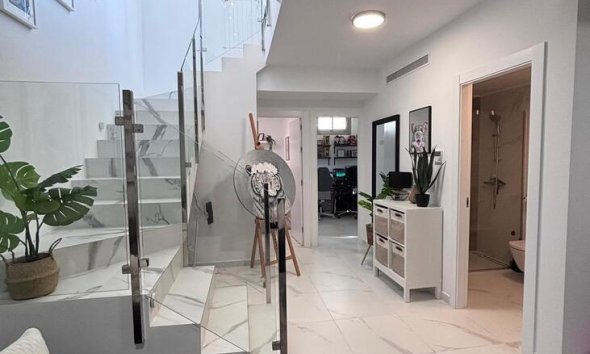 Resale - Villa - Orihuela Costa - Pau 8