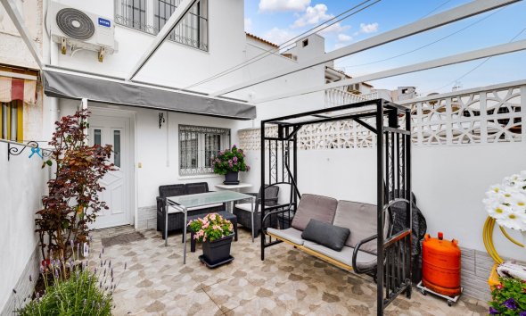 Rynek Wtórny - Dom szeregowy - Torrevieja