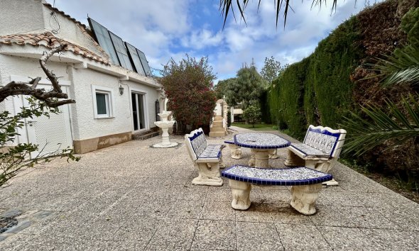 Resale - Villa - Orihuela Costa - Cabo Roig