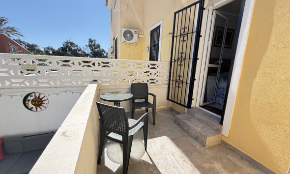 Resale - Apartment - Orihuela Costa - Villamartin