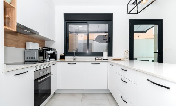 Reventa - Villa - Los Montesinos