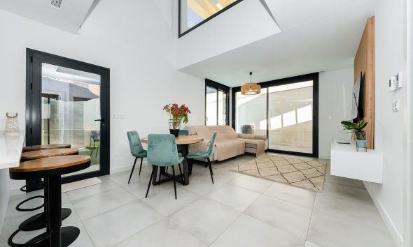 Reventa - Villa - Los Montesinos