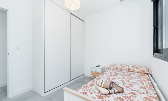 Reventa - Villa - Los Montesinos