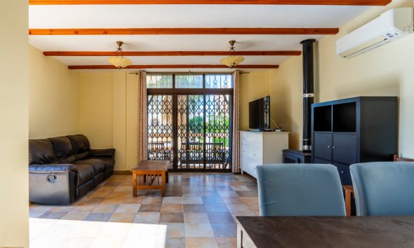 Resale - Villa - Orihuela Costa - Villamartin