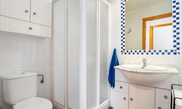 Resale - Apartment - Orihuela Costa - Campoamor