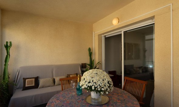 Resale - Apartment - Orihuela Costa - Campoamor