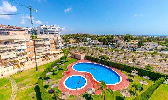 Resale - Apartment - Orihuela Costa - Campoamor