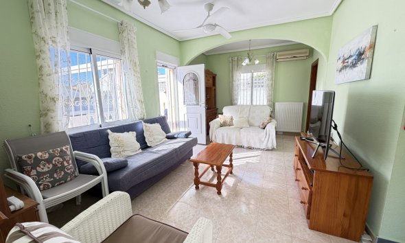 Resale - Villa - Orihuela Costa - Villamartin