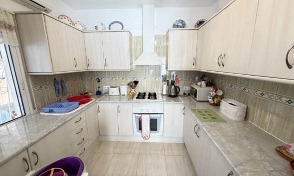 Resale - Villa - Orihuela Costa - Villamartin