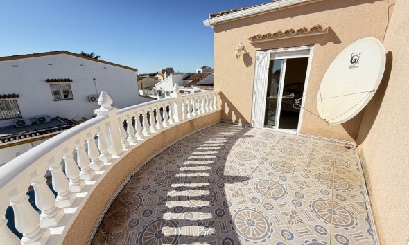 Resale - Villa - Orihuela Costa - Villamartin