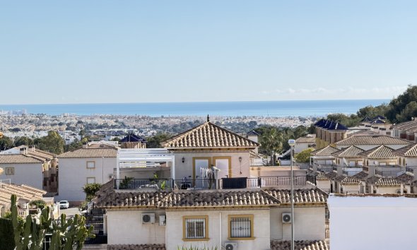 Resale - Villa - Orihuela Costa - Villamartin