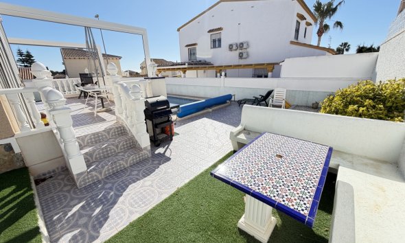 Resale - Villa - Orihuela Costa - Villamartin