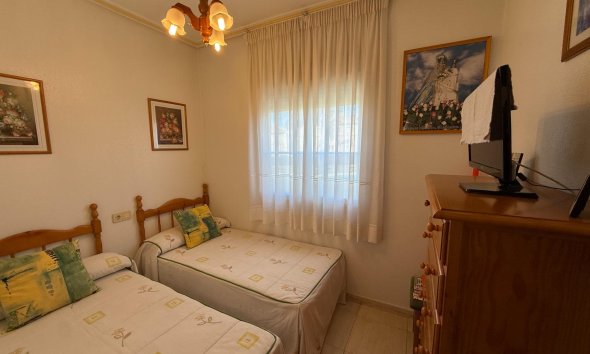Resale - Bungalow - Torrevieja - Aguas Nuevas