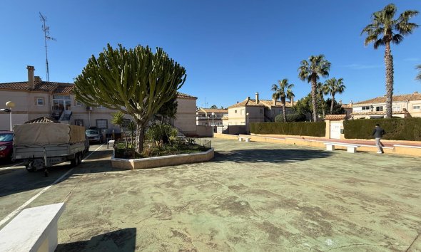 Resale - Bungalow - Torrevieja - Aguas Nuevas