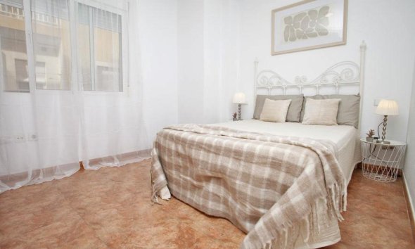 Resale - Apartment - Torrevieja - torrevieja