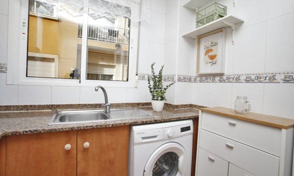 Resale - Apartment - Torrevieja - torrevieja