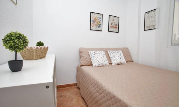 Resale - Apartment - Torrevieja - torrevieja
