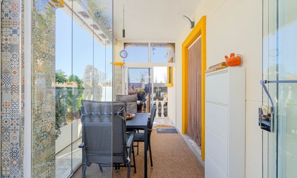 Resale - Terraced house / Townhouse - Punta Prima