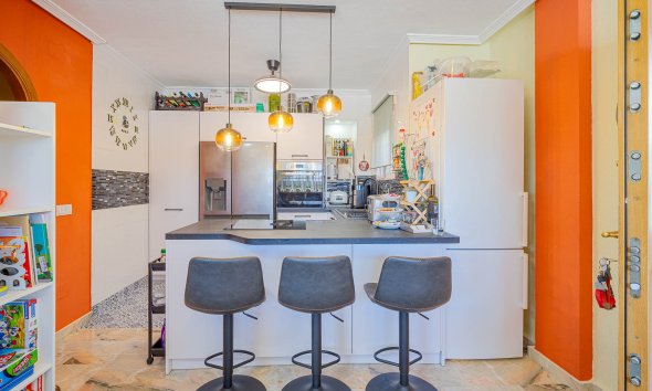 Resale - Terraced house / Townhouse - Punta Prima