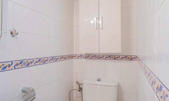 Resale - Terraced house / Townhouse - Punta Prima