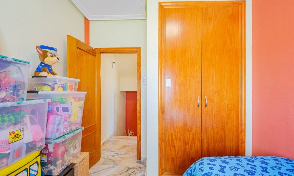 Resale - Terraced house / Townhouse - Punta Prima