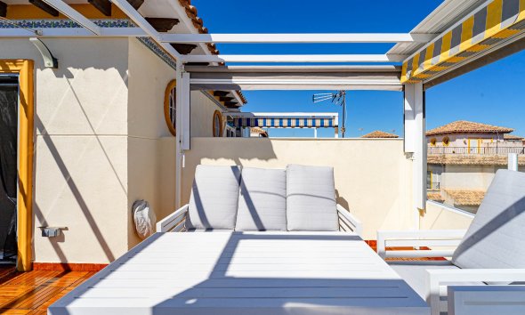 Resale - Terraced house / Townhouse - Punta Prima