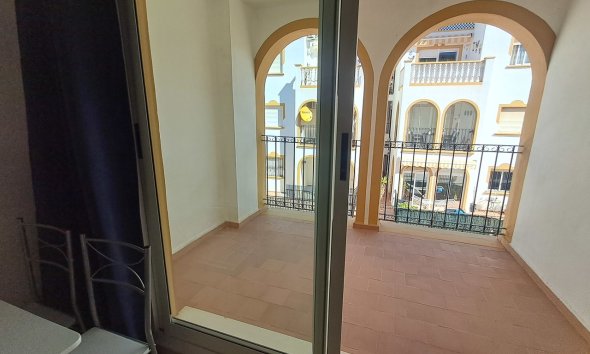 Resale - Apartment - Orihuela Costa - La Zenia