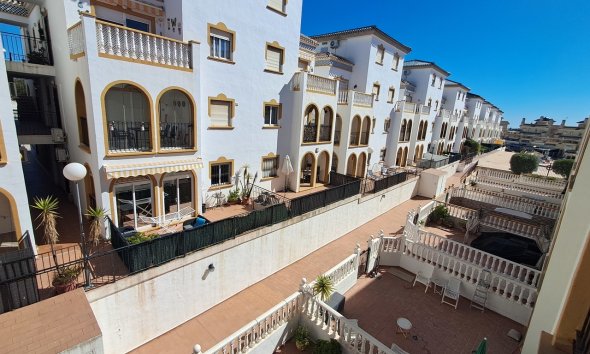 Resale - Apartment - Orihuela Costa - La Zenia