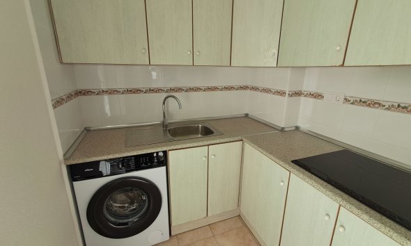 Resale - Apartment - Orihuela Costa - La Zenia