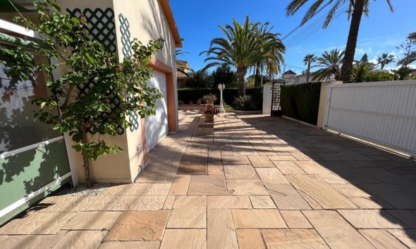 Resale - Villa - Orihuela Costa - Cabo Roig