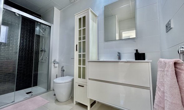 Resale - Villa - Orihuela Costa - Villamartin