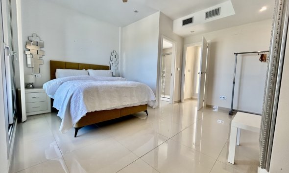 Resale - Villa - Orihuela Costa - Villamartin