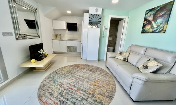 Resale - Villa - Orihuela Costa - Villamartin