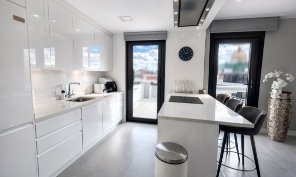 Resale - Villa - Torrevieja - Los Balcones