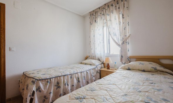 Resale - Apartment - Torrevieja - Parque de Las Naciones
