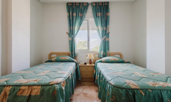 Resale - Apartment - Torrevieja - Parque de Las Naciones