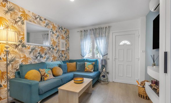 Resale - Villa - Guardamar del Segura - Urbanizaciones