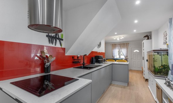 Resale - Villa - Guardamar del Segura - Urbanizaciones