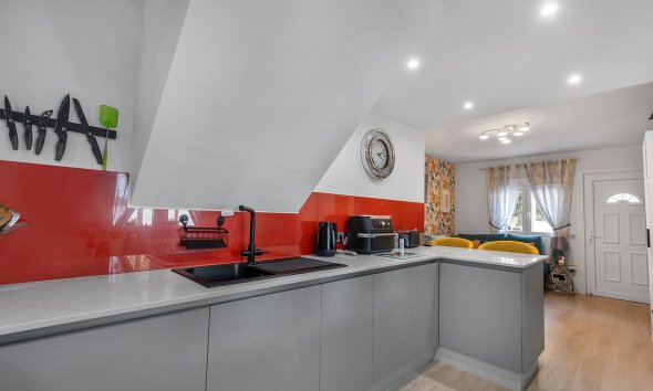 Resale - Villa - Guardamar del Segura - Urbanizaciones