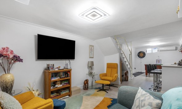 Resale - Villa - Guardamar del Segura - Urbanizaciones