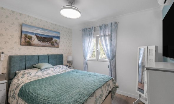 Resale - Villa - Guardamar del Segura - Urbanizaciones