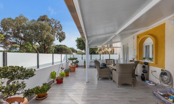 Resale - Villa - Guardamar del Segura - Urbanizaciones