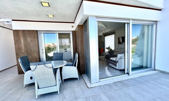 Resale - Villa - Orihuela Costa - Villamartin
