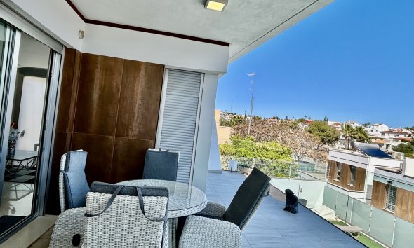 Resale - Villa - Orihuela Costa - Villamartin