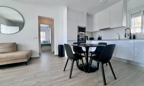 Resale - Villa - San Miguel de Salinas - Las filipinas