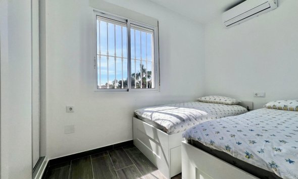 Resale - Villa - San Miguel de Salinas - Las filipinas