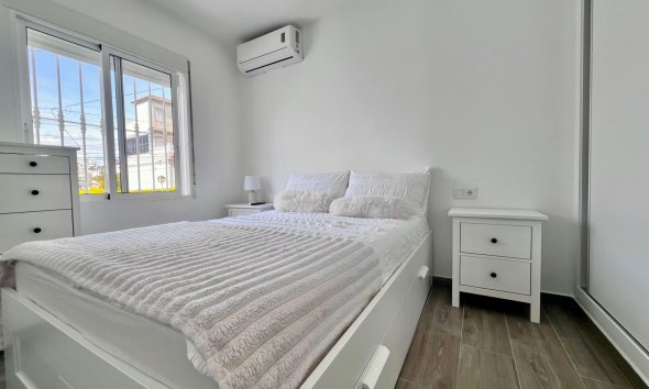 Resale - Villa - San Miguel de Salinas - Las filipinas